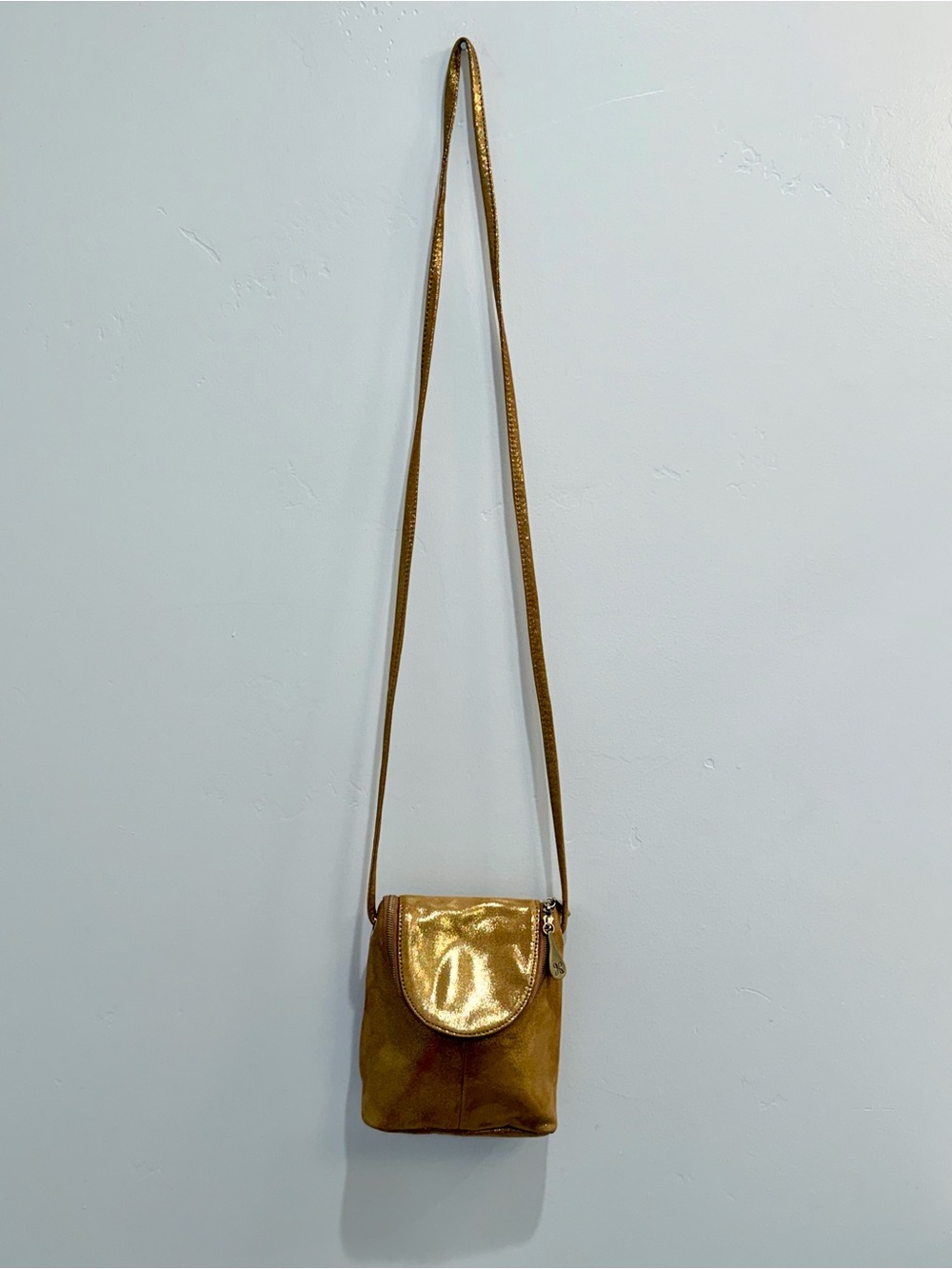 Hobo Fern Metallic Bronze Gold Leather Crossbody Bag Mini Phone Purse NWOT - Picture 8 of 14